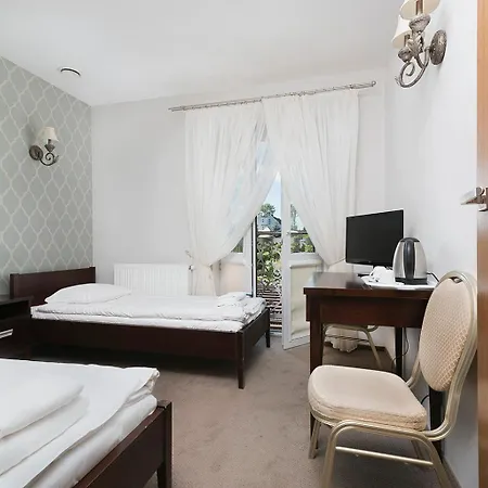 Pod Kasztanami Hotel