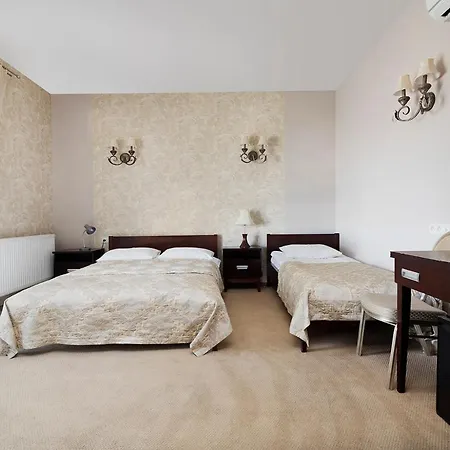 Hotel Pod Kasztanami