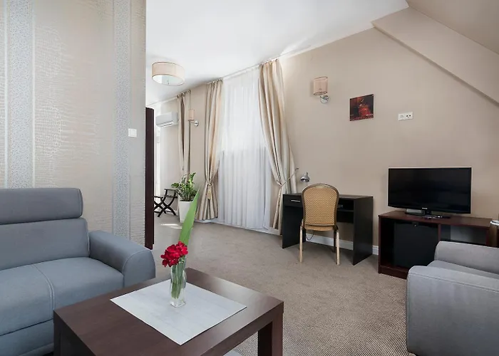 Отель Pod Kasztanami 3*